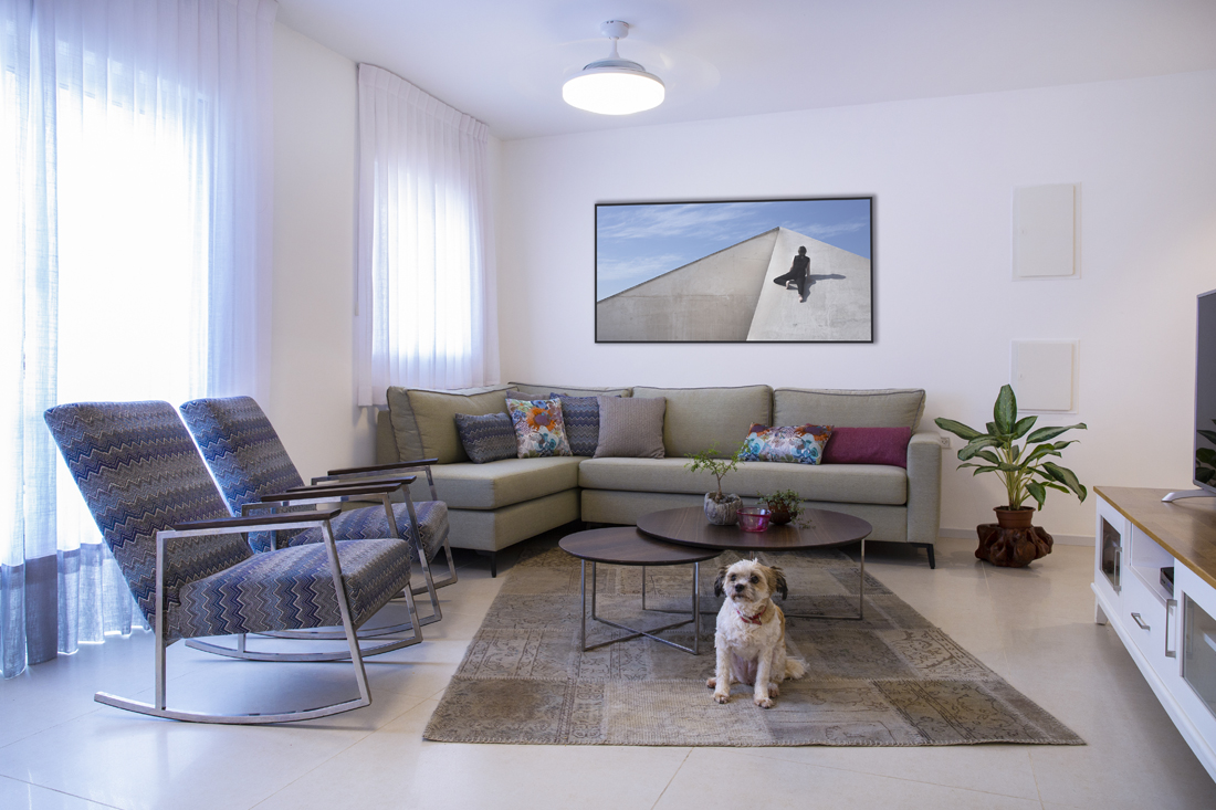 סלון עם תולי-א